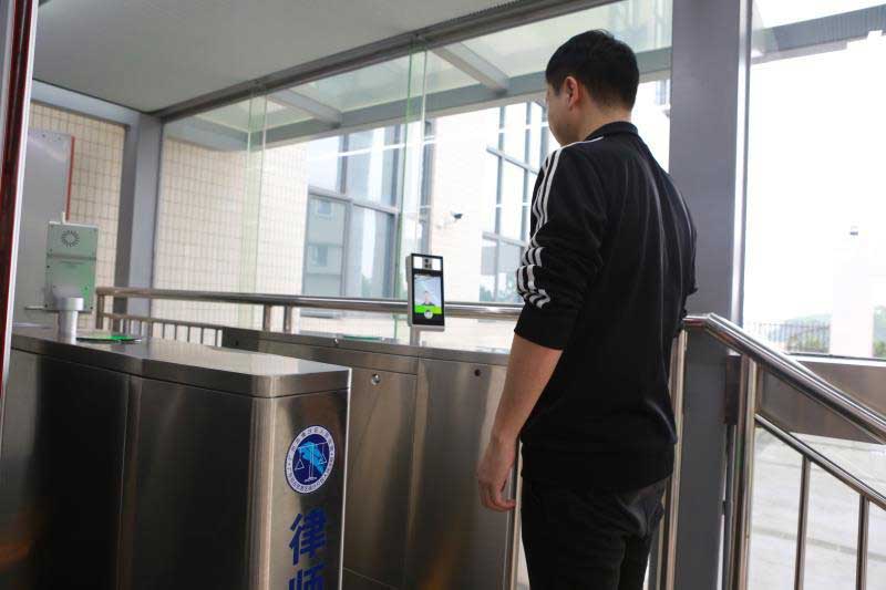 廣州南沙法院出入口開啟“刷臉時(shí)代”