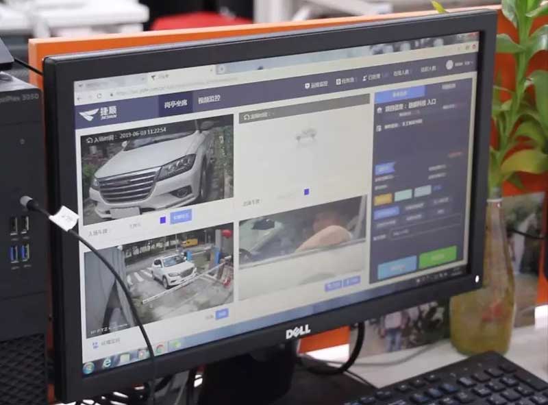 一輛無牌車通過云坐席登記 開閘進(jìn)場(chǎng)