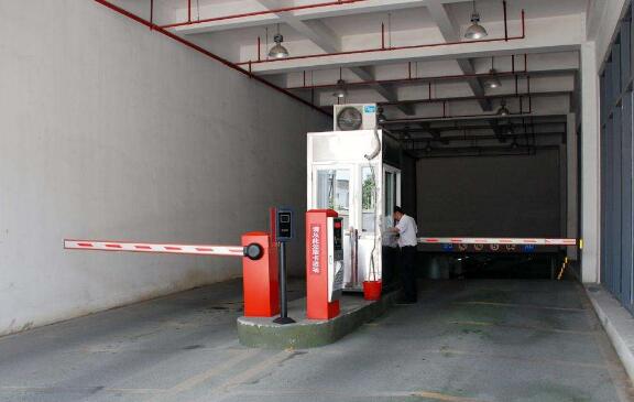 車庫出入口道閘