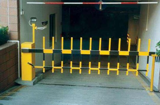 車庫出入口道閘