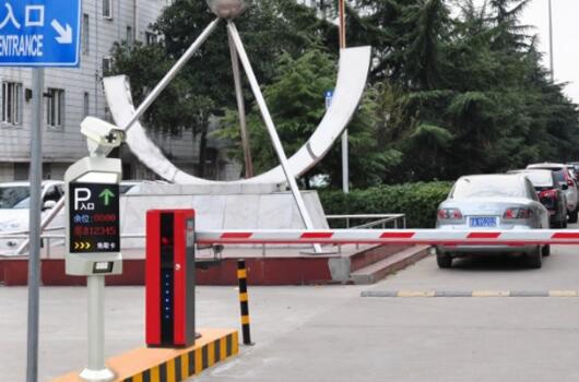 深圳車牌識別攝像機(jī)