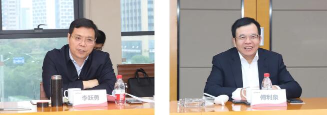 李躍勇市長對大華股份在智慧城市、社會治理等領(lǐng)域的技術(shù)探索及模式創(chuàng)新給予肯定