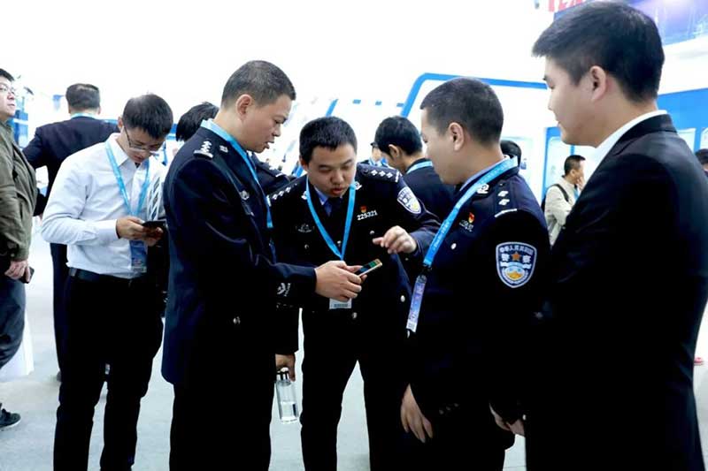 展會(huì)現(xiàn)場(chǎng)