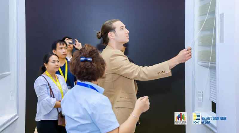 特邀來(lái)自歐美超過(guò)12個(gè)國(guó)家及地區(qū)的強(qiáng)大買家團(tuán)組團(tuán)觀展