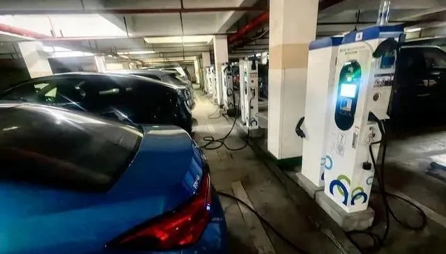 “超充之城”建設(shè)加速度：深圳住宅小區(qū)今年新增5萬(wàn)根充電樁