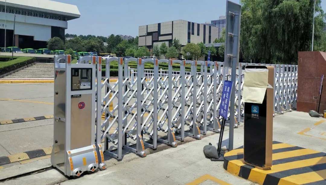 西安交通大學(xué)是全國重點(diǎn)大學(xué)