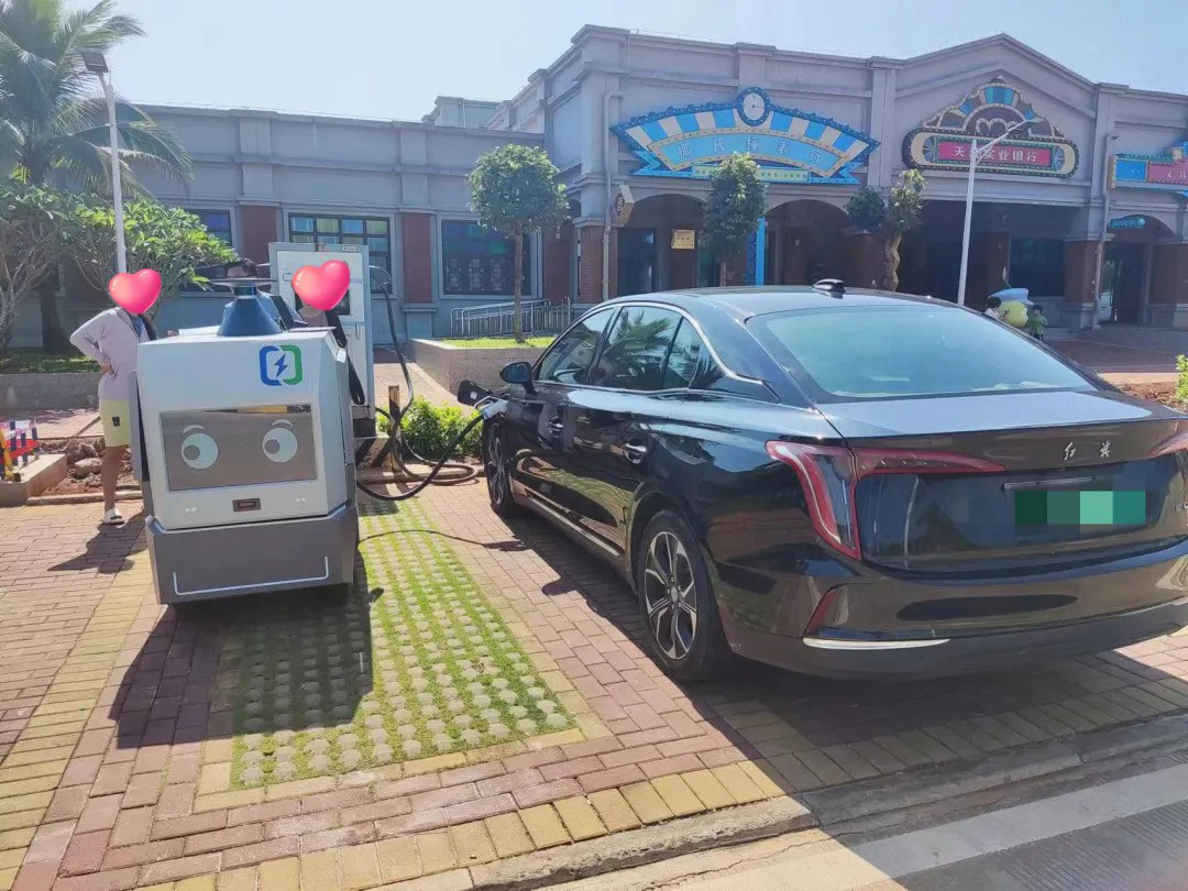 移動(dòng)充電設(shè)備