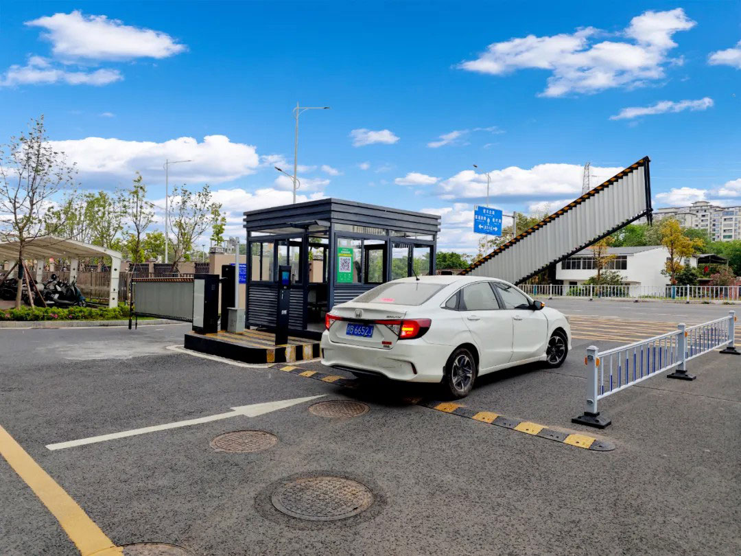 停車場(chǎng)出入口