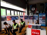 《中國出入口設(shè)備》、《中國伸縮門》雜志在 2019廣州門窗展上成功吸睛