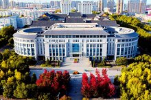 哈工程?熵基科技：面部識(shí)別人行通道引領(lǐng)智慧高校新風(fēng)尚