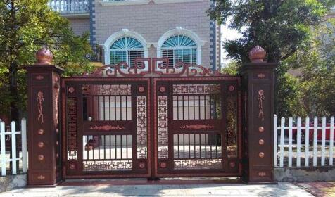 別具特色的鄉(xiāng)村別墅庭院大門