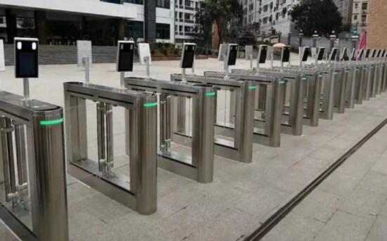 智能通道閘責(zé)任重大，少不了日常維護(hù)