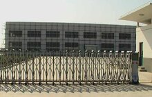 如何延長不銹鋼伸縮門的使用壽命？