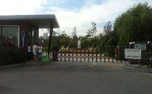 顯順琵琶學(xué)校伸縮門(mén)案例