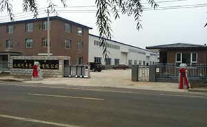 億維汽車配件伸縮門案例 - 中出網(wǎng)-智能出入口與停車充電門戶