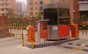 北京朝陽(yáng)錦城道閘案例 - 中出網(wǎng)-智能出入口與停車(chē)充電門(mén)戶(hù)