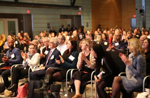 世界銀行交通年會現(xiàn)場的專家對AIpark（愛泊車）的技術(shù)和理念表達認(rèn)同