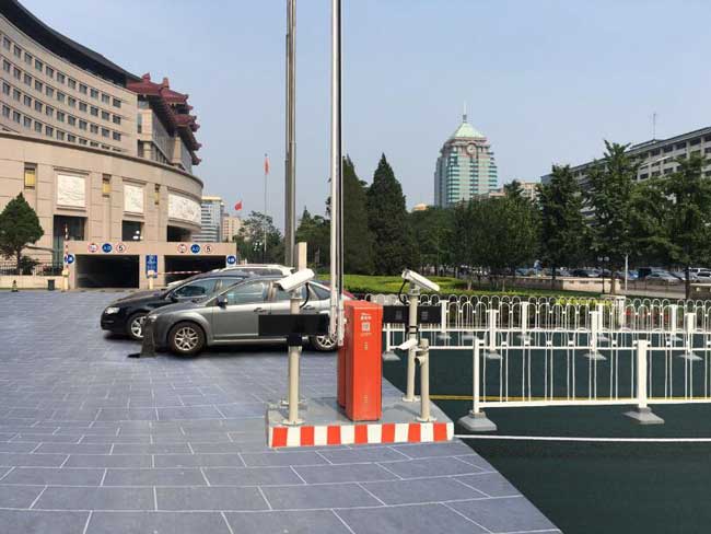 北京好苑建國(guó)酒店停車場(chǎng)系統(tǒng)案例 - 中出網(wǎng)-智能出入口與停車充電門戶