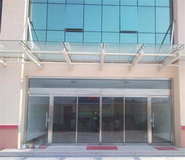 玻璃感應(yīng)門