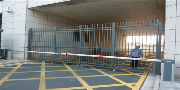 直桿型系列道閘