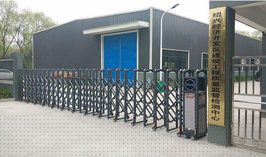 紹興高新區(qū)建設(shè)工程質(zhì)量監(jiān)督檢測中心伸縮門案例 - 中出網(wǎng)-智能出入口與停車充電門戶