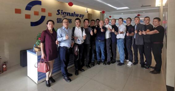 全體經(jīng)銷商參觀了南寧研發(fā)中心