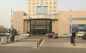 火炬大廈車牌識別系統(tǒng)案例 - 中出網(wǎng)-智能出入口與停車充電門戶