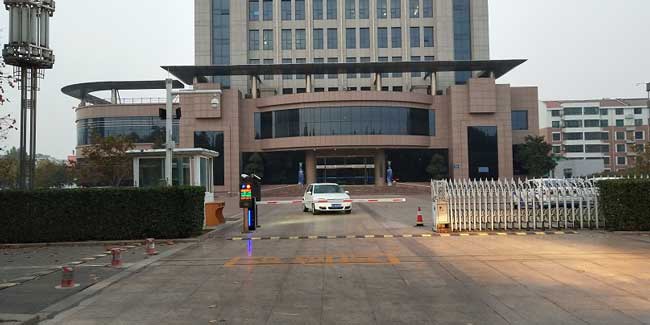 臨淄國(guó)稅南門電動(dòng)伸縮門案例 - 中出網(wǎng)-智能出入口與停車充電門戶