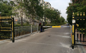 淄博遠(yuǎn)景別墅車(chē)牌識(shí)別系統(tǒng)案例 - 中出網(wǎng)-智能出入口與停車(chē)充電門(mén)戶(hù)