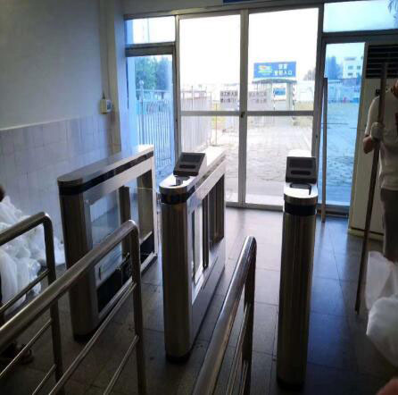 廣西北海北部灣游輪碼頭檢票速通擺閘案例 - 中出網(wǎng)-智能出入口與停車充電門戶