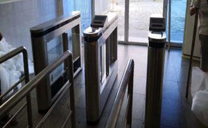 廣西北海北部灣游輪碼頭檢票速通擺閘案例