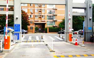 北京首華物業(yè)都市馨園智能車牌識別系統(tǒng)案例