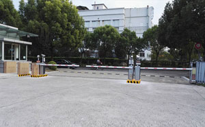 浦東張江高科技園區(qū)道閘案例 - 中出網(wǎng)-智能出入口與停車充電門戶