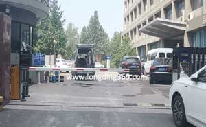 北京豐臺(tái)區(qū)金自天智能控制科技園停車(chē)場(chǎng)系統(tǒng)案例 - 中出網(wǎng)-智能出入口與停車(chē)充電門(mén)戶(hù)