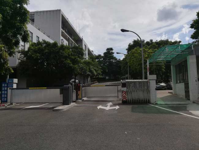 廣州番禺區(qū)東環(huán)街道辦車牌識(shí)別系統(tǒng)案例 - 中出網(wǎng)-智能出入口與停車充電門戶