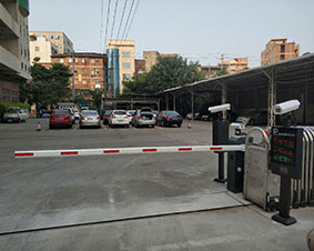 福建晉江陽光廣場車牌識(shí)別系統(tǒng)案例 - 中出網(wǎng)-智能出入口與停車充電門戶