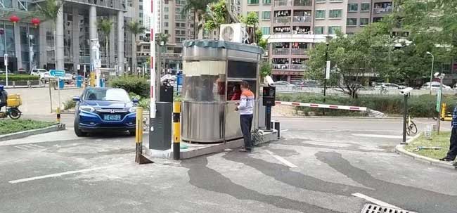 深圳中心公園車(chē)牌識(shí)別系統(tǒng)案例 - 中出網(wǎng)-智能出入口與停車(chē)充電門(mén)戶(hù)