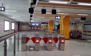 成都2號線通道閘案例