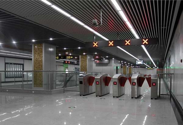 蘇州一號(hào)線通道閘案例 - 中出網(wǎng)-智能出入口與停車充電門戶