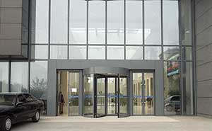 中央黨校旋轉(zhuǎn)門案例 - 中出網(wǎng)-智能出入口與停車充電門戶