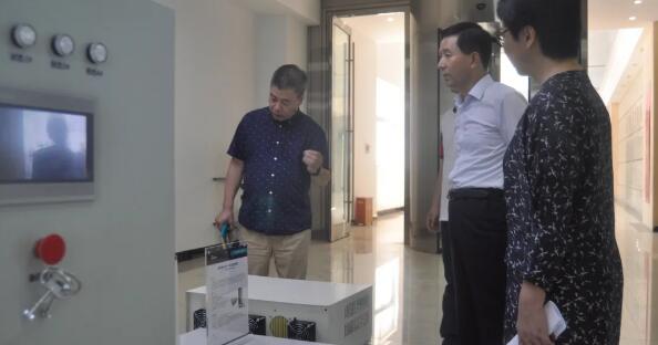 走進(jìn)穩(wěn)利達(dá)展廳