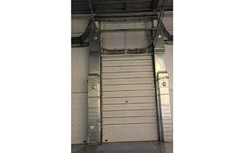 大型工業(yè)提升門及多塊分節(jié)提升門