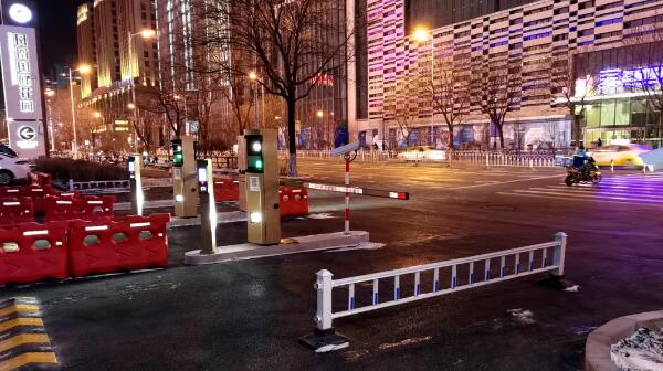 車安科技無人值守停車場出入口