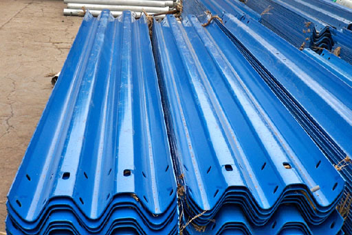 三波噴塑護欄板