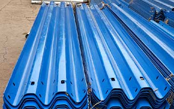 三波噴塑護(hù)欄板