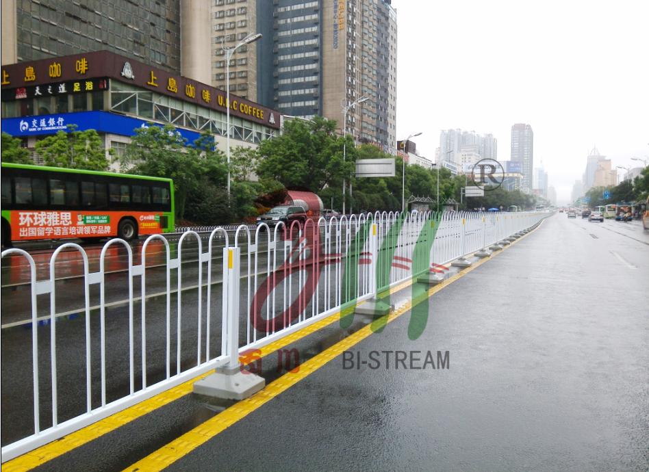 熱鍍鋅靜電噴涂京式護(hù)欄