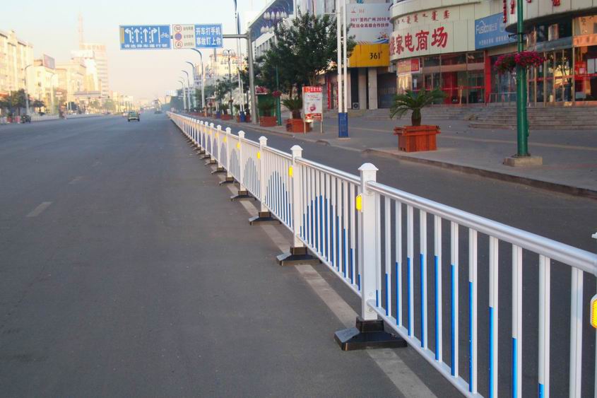 經(jīng)濟型護欄