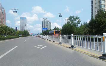 靜電噴涂鋼護欄