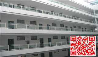 金華職業(yè)技術(shù)學(xué)院玻璃陽(yáng)臺(tái)護(hù)欄、飄窗護(hù)欄案例 - 中出網(wǎng)-智能出入口與停車充電門戶