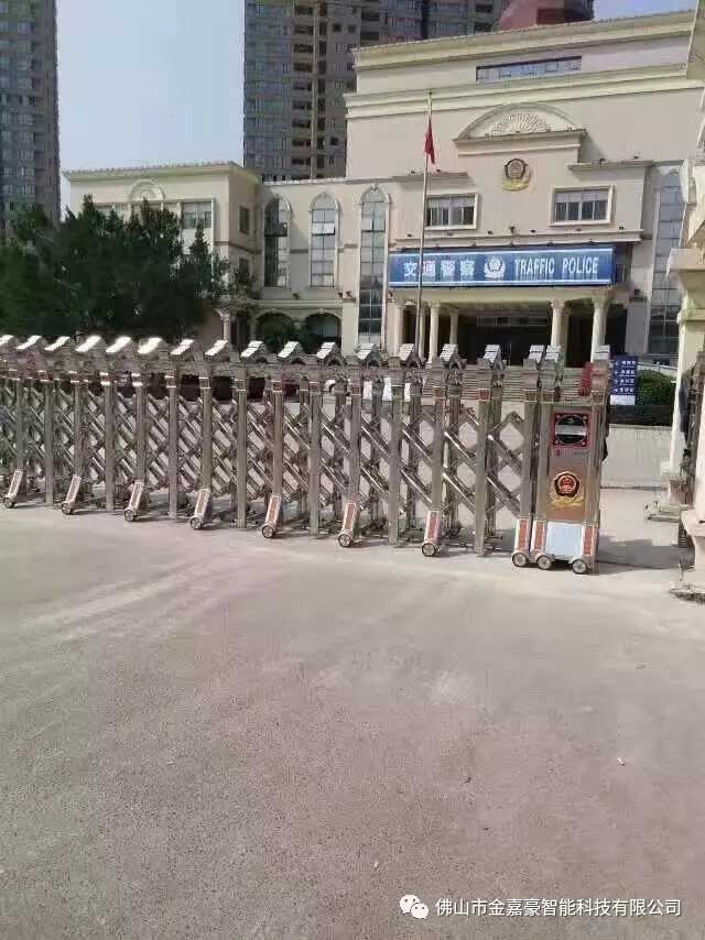 交通警察局 - 中出網(wǎng)-智能出入口與停車充電門戶